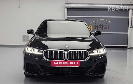 BMW 5 серия, 2021 год, 4 900 000 рублей, 2 фотография