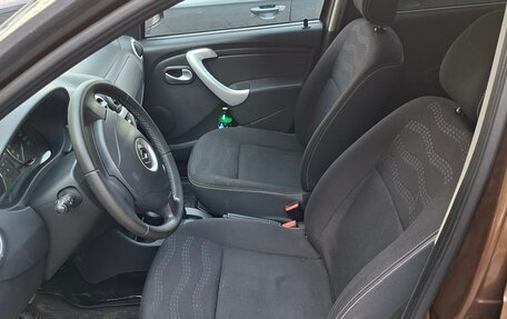 Renault Sandero I, 2014 год, 660 000 рублей, 3 фотография