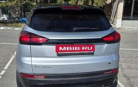 Geely Atlas, 2023 год, 2 250 000 рублей, 8 фотография