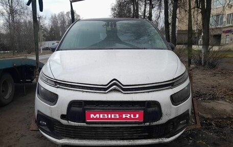 Citroen C4 Picasso II рестайлинг, 2017 год, 550 000 рублей, 1 фотография