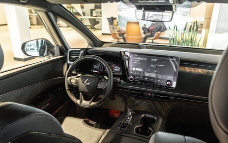 Lexus LM, 2025 год, 16 900 000 рублей, 13 фотография