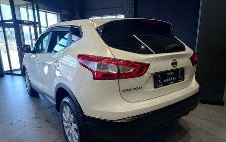 Nissan Qashqai, 2015 год, 1 360 000 рублей, 5 фотография