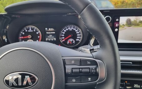 KIA K5, 2021 год, 2 600 000 рублей, 12 фотография