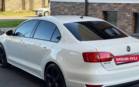 Volkswagen Jetta VI, 2012 год, 770 000 рублей, 2 фотография