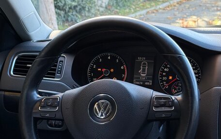Volkswagen Jetta VI, 2012 год, 770 000 рублей, 13 фотография