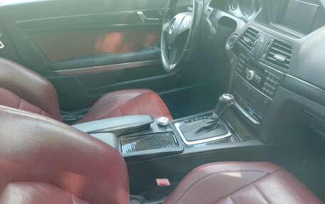 Mercedes-Benz E-Класс, 2011 год, 1 100 000 рублей, 3 фотография