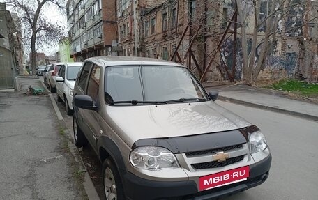 Chevrolet Niva I рестайлинг, 2012 год, 580 000 рублей, 2 фотография