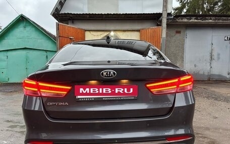 KIA Optima IV, 2018 год, 2 200 000 рублей, 6 фотография