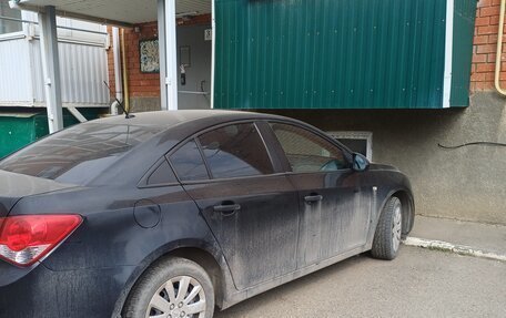 Chevrolet Cruze II, 2010 год, 550 000 рублей, 2 фотография