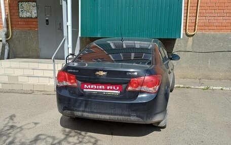 Chevrolet Cruze II, 2010 год, 550 000 рублей, 4 фотография