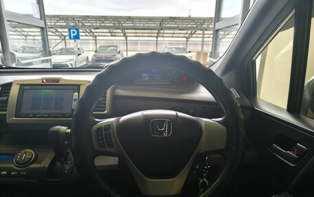 Honda Freed I, 2014 год, 900 000 рублей, 9 фотография