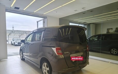 Honda Freed I, 2014 год, 900 000 рублей, 6 фотография