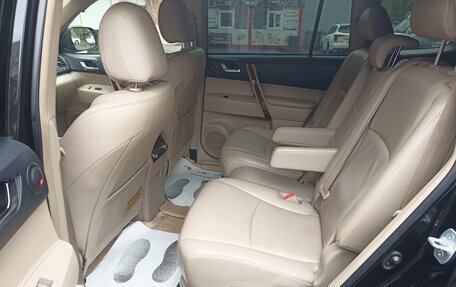 Toyota Highlander III, 2011 год, 2 349 000 рублей, 7 фотография