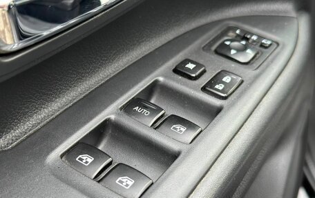 Mitsubishi Outlander III рестайлинг 3, 2017 год, 1 800 000 рублей, 8 фотография