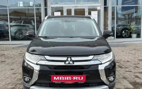 Mitsubishi Outlander III рестайлинг 3, 2017 год, 1 800 000 рублей, 3 фотография