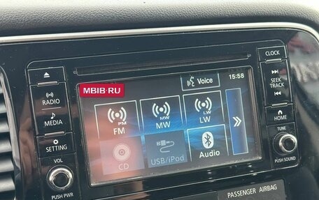 Mitsubishi Outlander III рестайлинг 3, 2017 год, 1 800 000 рублей, 17 фотография