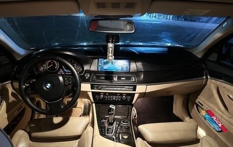 BMW 5 серия, 2012 год, 2 000 000 рублей, 21 фотография