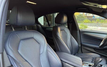 BMW 5 серия, 2018 год, 4 490 000 рублей, 11 фотография