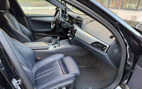 BMW 5 серия, 2018 год, 4 490 000 рублей, 10 фотография