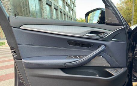 BMW 5 серия, 2018 год, 4 490 000 рублей, 20 фотография