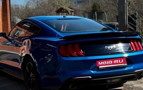 Ford Mustang VI рестайлинг, 2019 год, 2 980 000 рублей, 3 фотография