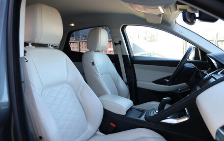 Jaguar E-Pace, 2019 год, 3 149 000 рублей, 18 фотография