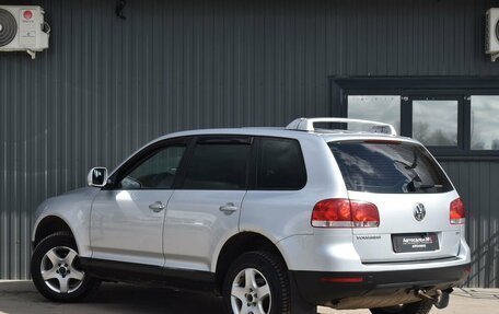 Volkswagen Touareg III, 2005 год, 539 888 рублей, 7 фотография