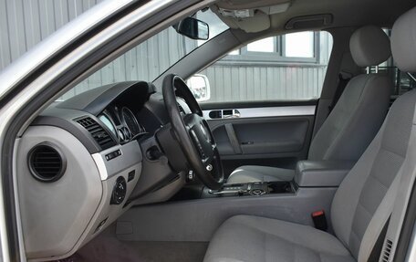 Volkswagen Touareg III, 2005 год, 539 888 рублей, 18 фотография