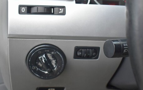 Volkswagen Touareg III, 2005 год, 539 888 рублей, 16 фотография