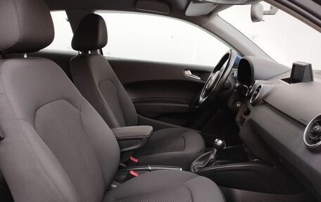 Audi A1, 2011 год, 880 000 рублей, 10 фотография