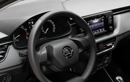 Skoda Rapid II, 2021 год, 1 600 000 рублей, 8 фотография