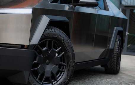 Tesla Cybertruck, 2026 год, 24 000 000 рублей, 3 фотография