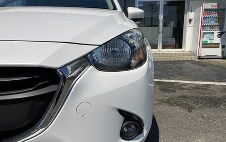 Mazda Demio IV, 2015 год, 780 000 рублей, 4 фотография
