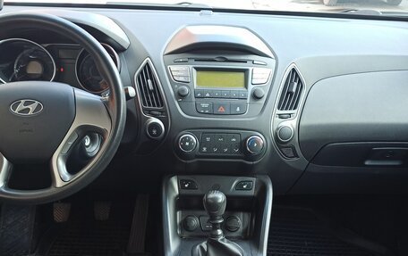 Hyundai ix35 I рестайлинг, 2015 год, 1 550 000 рублей, 5 фотография