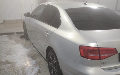 Volkswagen Jetta VI, 2015 год, 850 000 рублей, 3 фотография