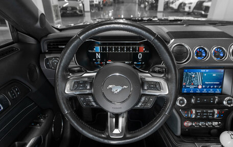 Ford Mustang VI рестайлинг, 2019 год, 4 900 000 рублей, 10 фотография