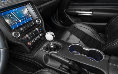 Ford Mustang VI рестайлинг, 2019 год, 4 900 000 рублей, 13 фотография