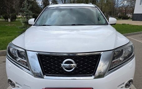 Nissan Pathfinder, 2014 год, 1 850 000 рублей, 1 фотография