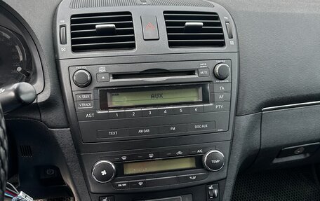 Toyota Avensis III рестайлинг, 2010 год, 980 000 рублей, 20 фотография