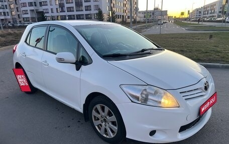 Toyota Auris II, 2012 год, 999 000 рублей, 1 фотография