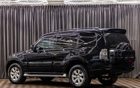 Mitsubishi Pajero IV, 2013 год, 1 795 000 рублей, 4 фотография