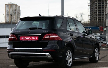 Mercedes-Benz M-Класс, 2012 год, 3 500 000 рублей, 5 фотография