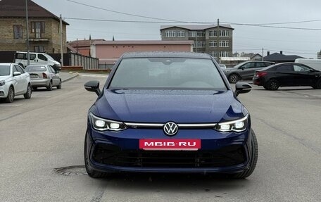 Volkswagen Golf VIII, 2021 год, 2 800 000 рублей, 2 фотография