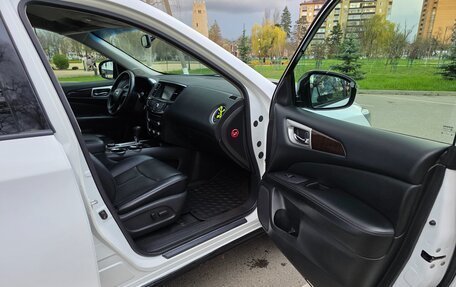 Nissan Pathfinder, 2014 год, 1 850 000 рублей, 7 фотография