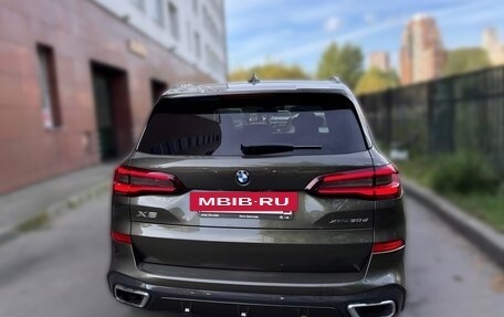 BMW X5, 2021 год, 9 850 000 рублей, 2 фотография