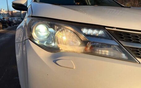 Toyota RAV4, 2013 год, 2 200 000 рублей, 3 фотография