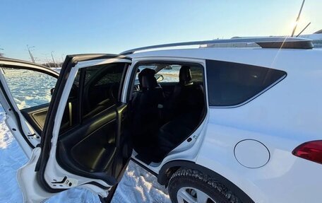 Toyota RAV4, 2013 год, 2 200 000 рублей, 14 фотография