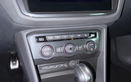 Volkswagen Tiguan II, 2019 год, 2 950 000 рублей, 17 фотография