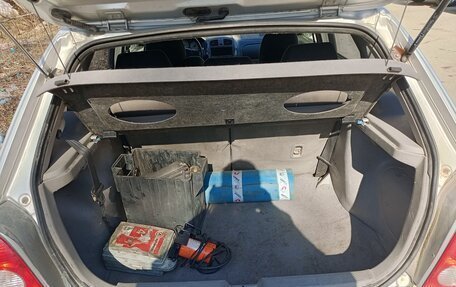 Mazda 323, 2002 год, 179 000 рублей, 11 фотография