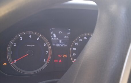 Hyundai Solaris II рестайлинг, 2013 год, 700 000 рублей, 6 фотография